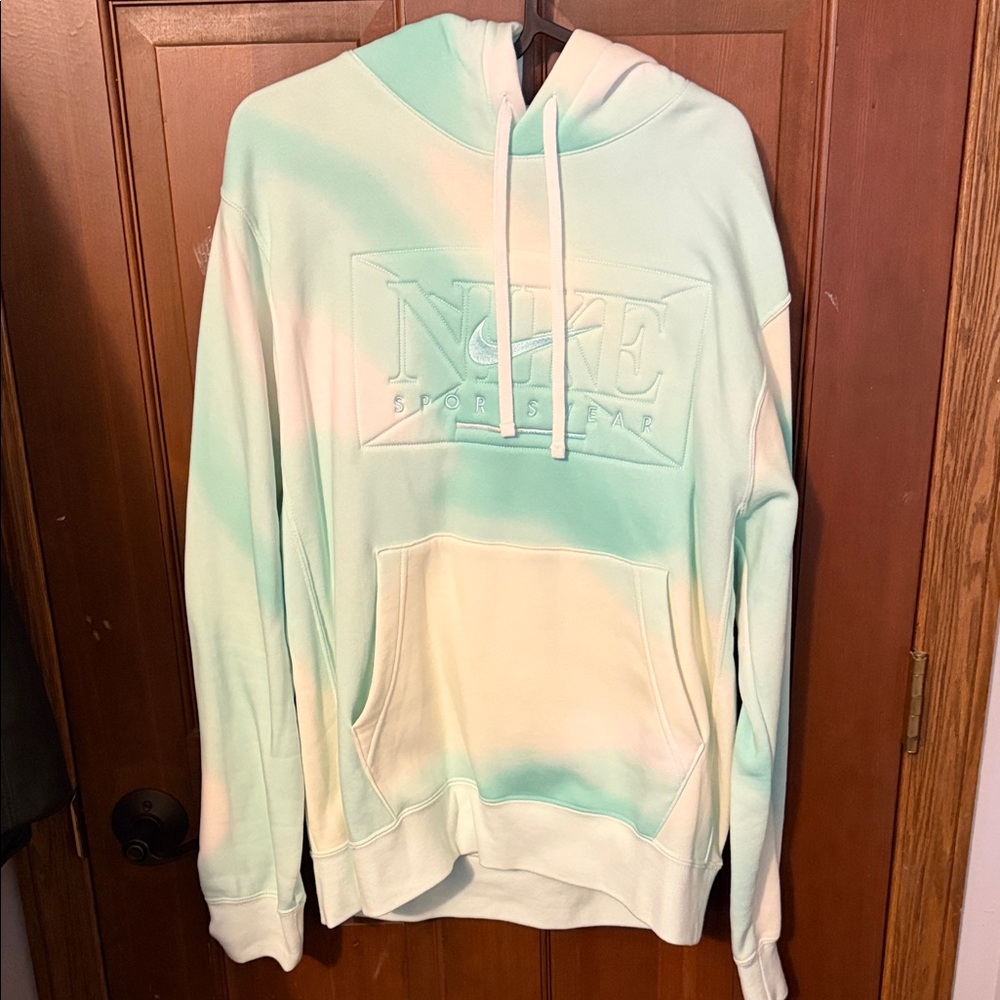 Nike Mint & White Crewneck Pullover Hoodie